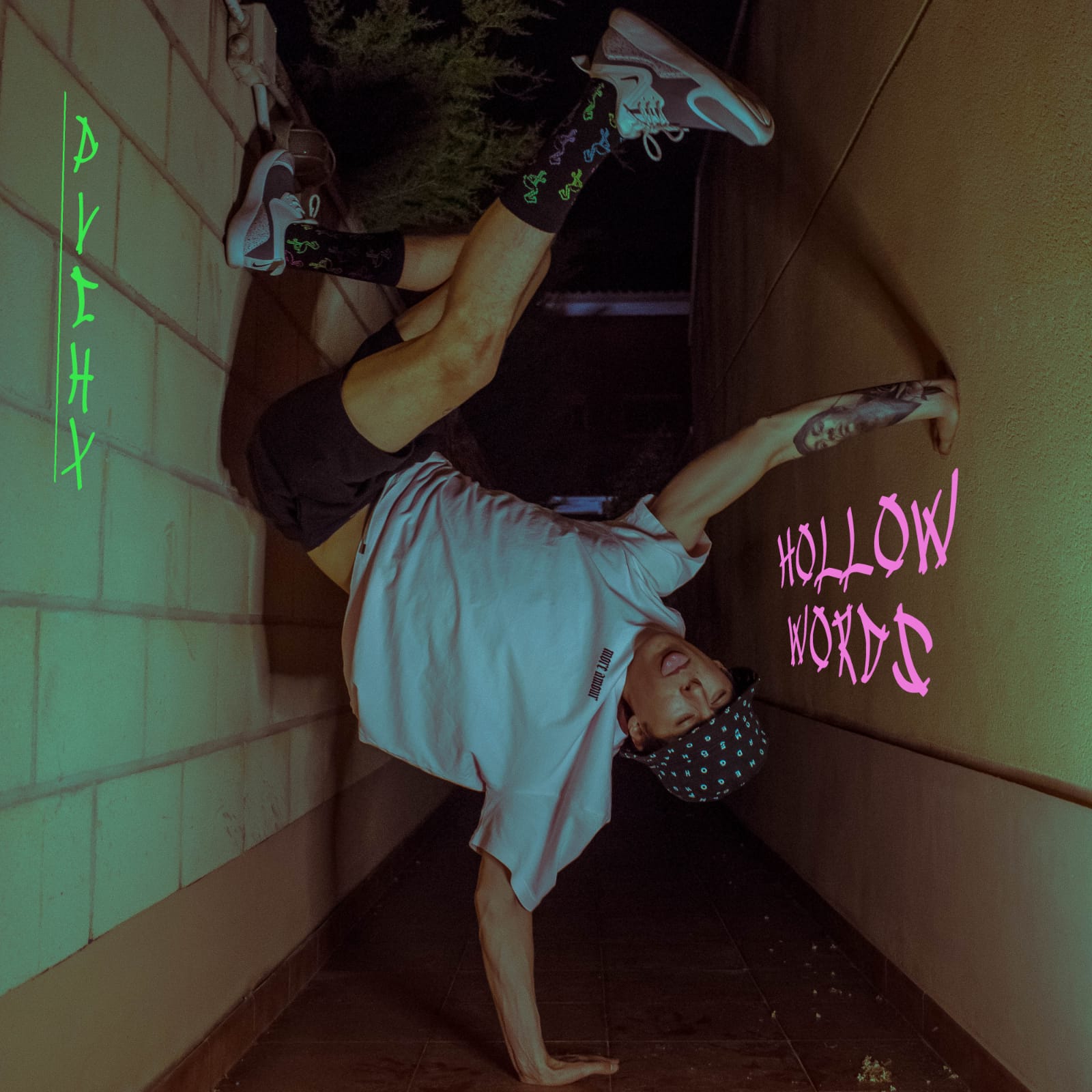 Hollow Words

Lorem impsum lorem ipsum.